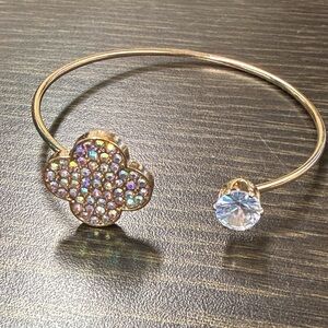 Dazzling Gold tone Crystal Bracelet